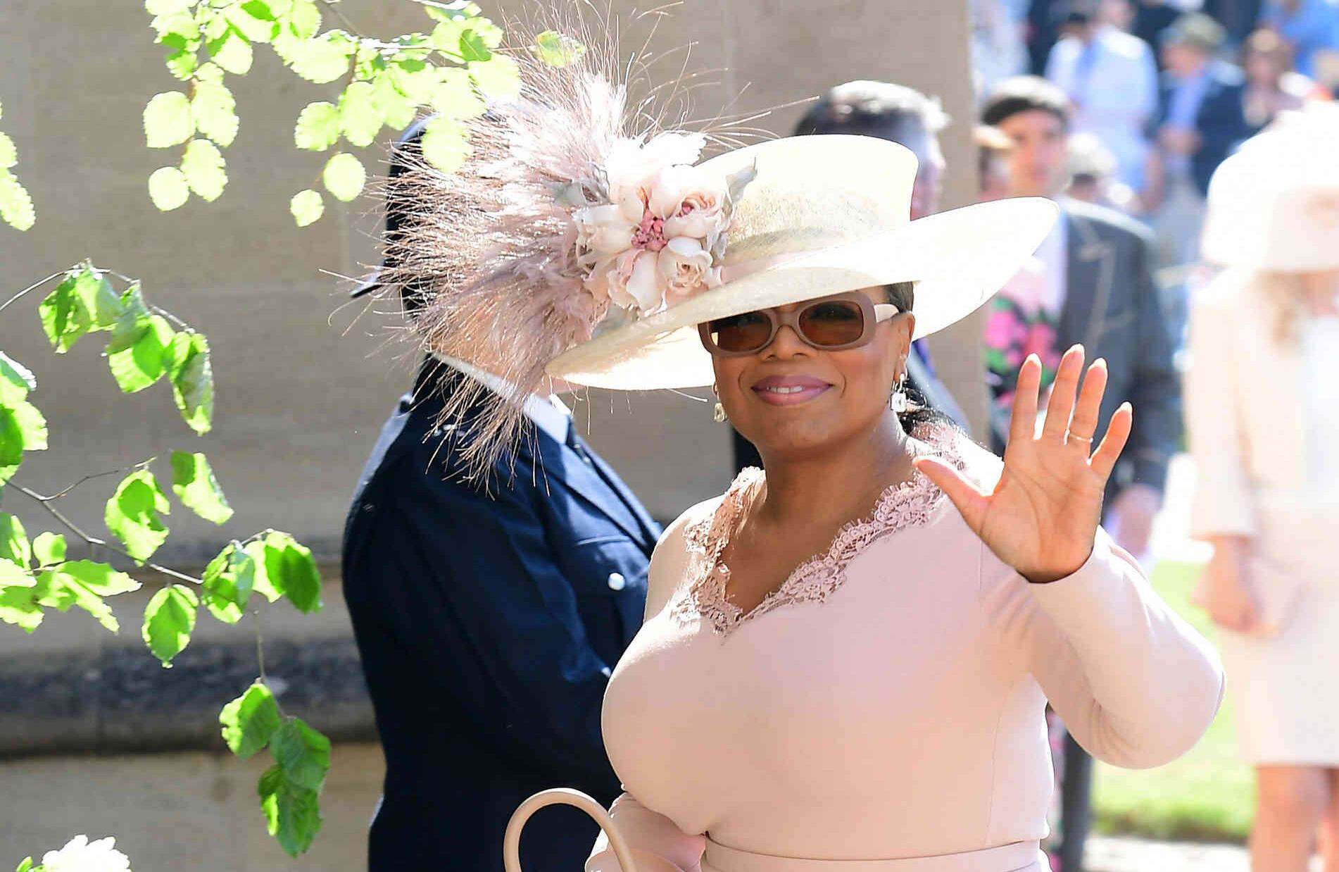 La presentadora estadounidense, Oprah Winfrey, fue una de las primeras invitadas en llegar.  