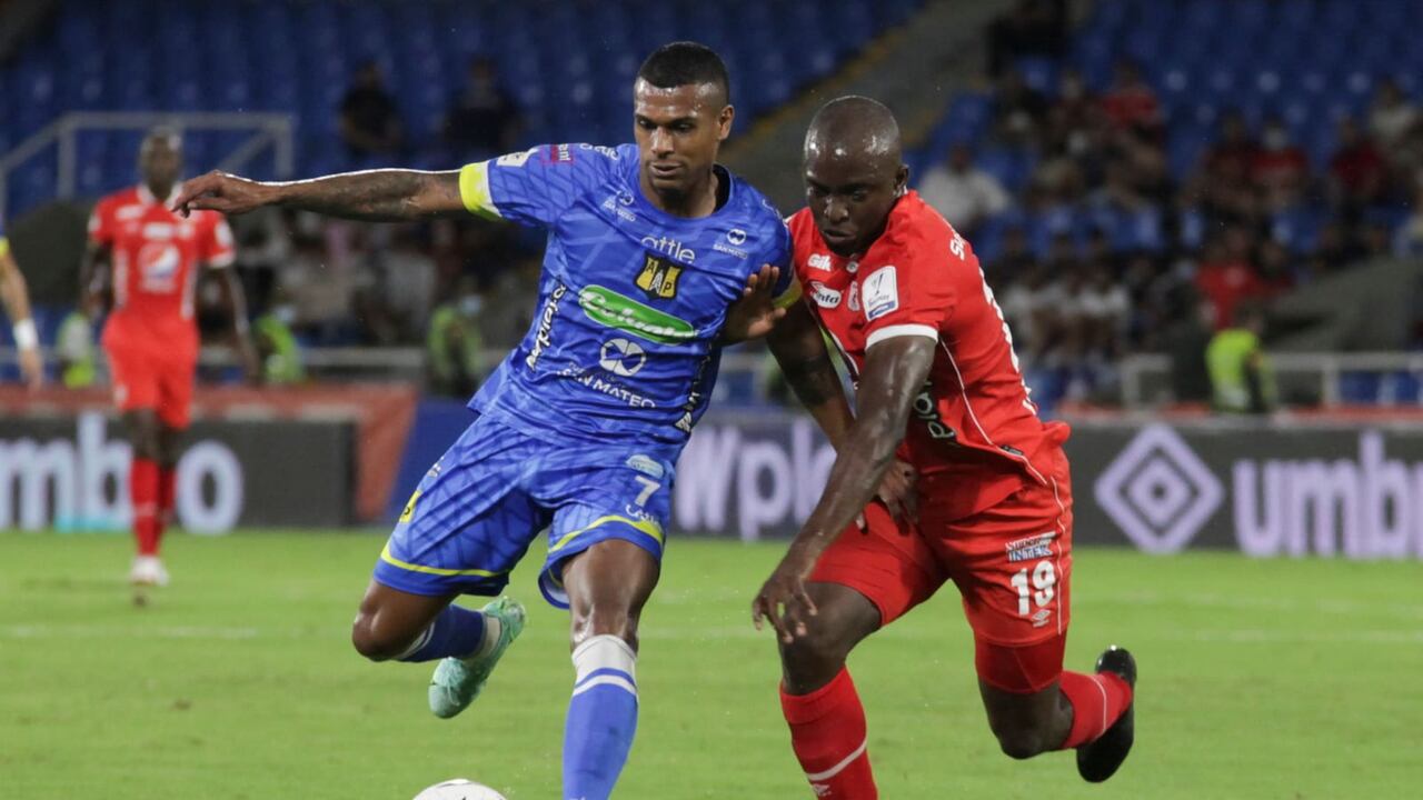 Se disputó la cuarta fecha de los cuadrangulares finales en el FPC.