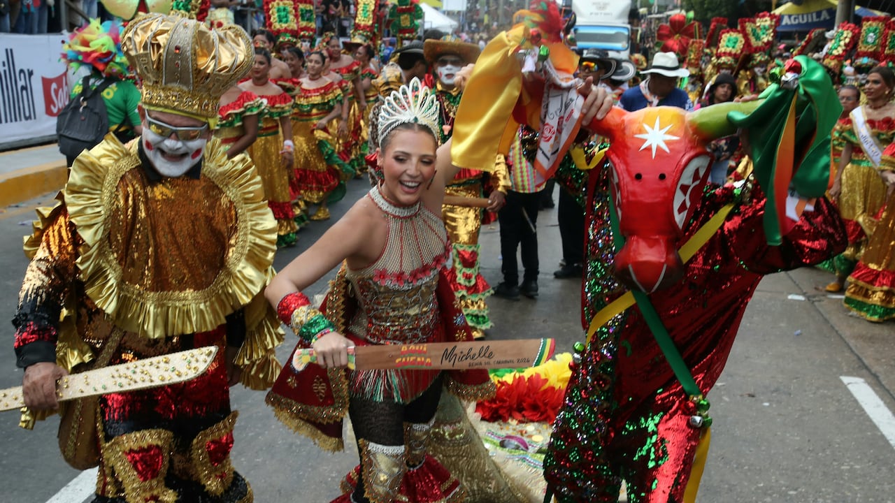 Michel Char, reina del Carnaval de Barranquilla en la Gran Parada de Tradición.