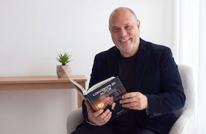 Marcel Verand es un mentor peruano que ha acompañado a 120 autores a autopublicar sus libros en 17 países.