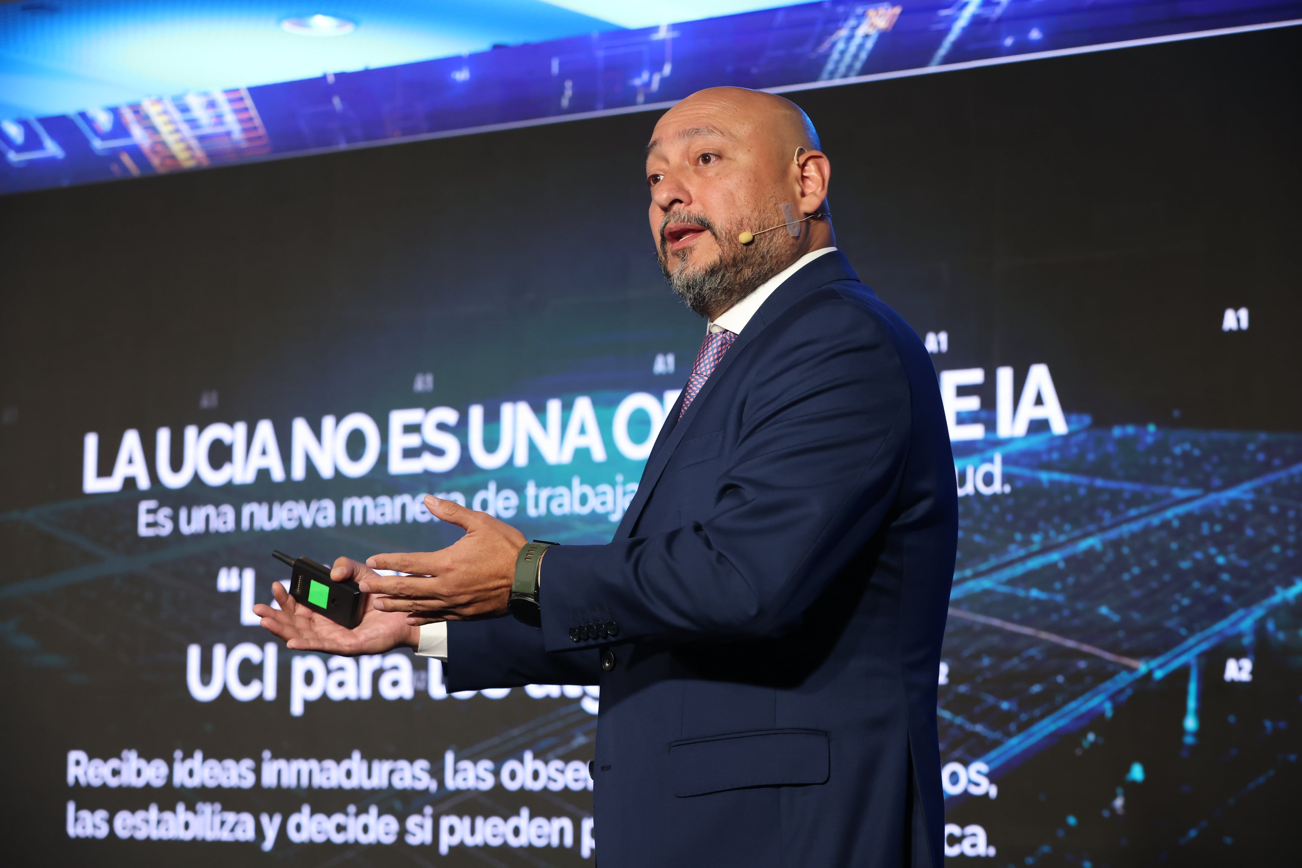 Foro Inteligencia Artificial
Más allá del hype
Miércoles 12 de agosto de 2026 
Dr. Paulo Cabrera, Líder médico clínicas quirúrgicas de LaCardioForo Inteligencia Artificial
Más allá del hype
Miércoles 12 de agosto de 2026 
Dr. Paulo Cabrera, Líder médico clínicas quirúrgicas de LaCardio