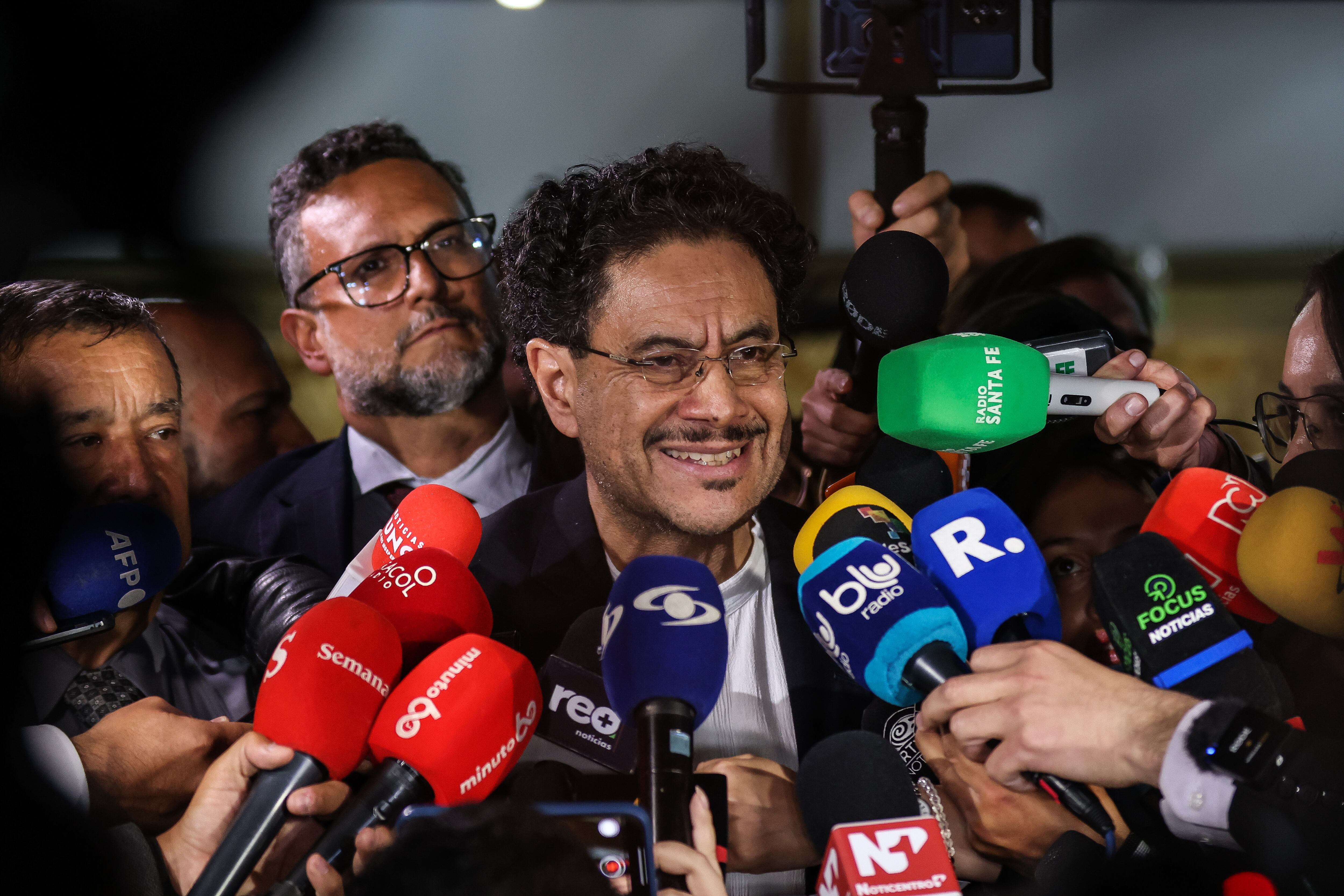 Bogotá, Julio 28 de 2025. Juicio  Álvaro Uribe el senador Iván Cepeda y el abogado Miguel Angel del río ofrecieron declaraciones a medios.
