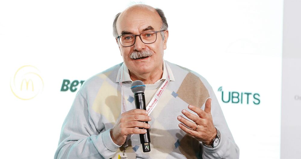 Stefano FarnéAcadémico