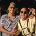 Teófilo Gutiérrez junto al artista Erkis el menor.