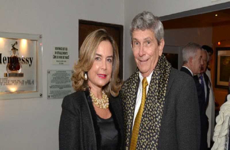 Diana de Bustamante y Vicente Bustamante.