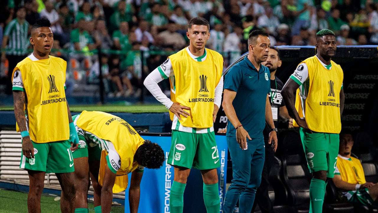 MEDELLIN, COLOMBIA - APRIL 2: Simón García of Atletico Nacional (C) looks on during the Copa CONMEBOL Libertadores 2025 match between Atletico Nacional and Nacional at Estádio Atanasio Girardot on April 2, 2025 in Medellin, Colombia. (Photo by Mauricio Duque/Eurasia Sport Images/Getty Images)