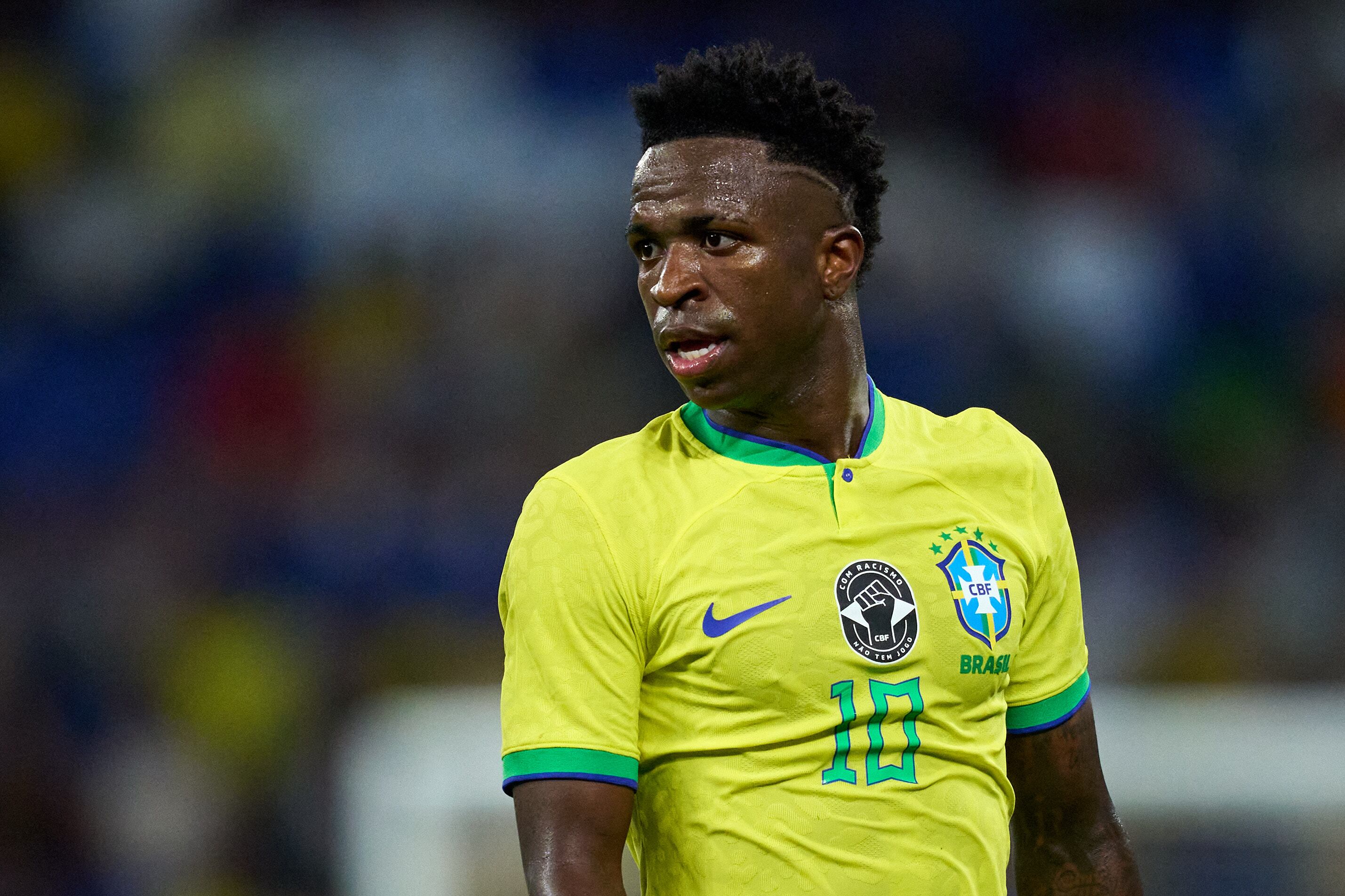 Vinícius aprovechó para enviar una pulla a los medios de comunicación por las noticias falsas que difunden.