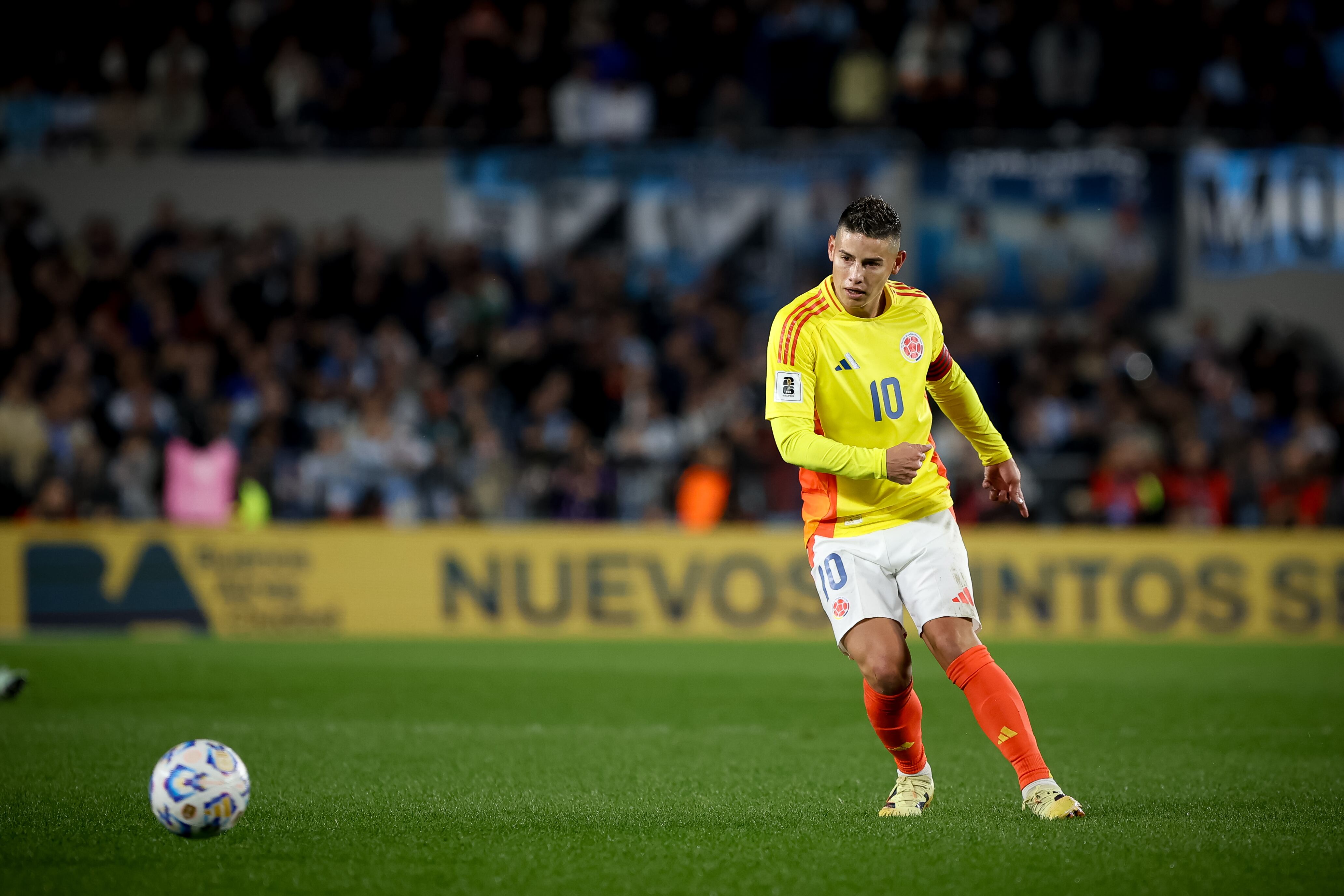BUENOS AIRES, ARGENTINA - 2025/06/10: James Rodriguez of Colombia seen in action during the match between Argentina and Colombia as part of 2026 FIFA World Cup Qualifiers at Mas Monumental Stadium. Final score: Argentina 1 - 1 Colombia. (Photo by Roberto Tuero/SOPA Images/LightRocket via Getty Images)