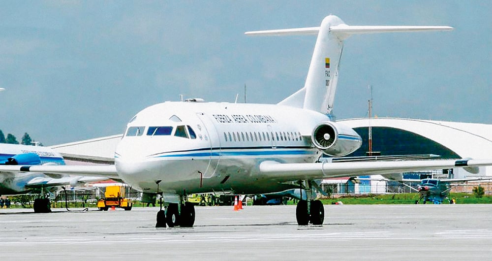 Este es el Fokker F-28, un avión que suele ser usado por el presidente Iván Duque. El plan criminal contemplaba atacar al mandatario mientras iba a bordo de esta aeronave.