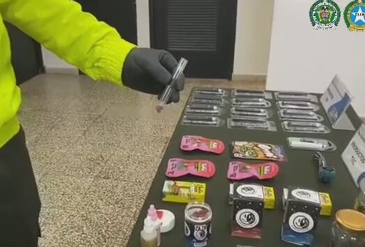 Las autoridades hicieron pruebas para determinar que tipo de drogas estaban en el apartamento del Dj