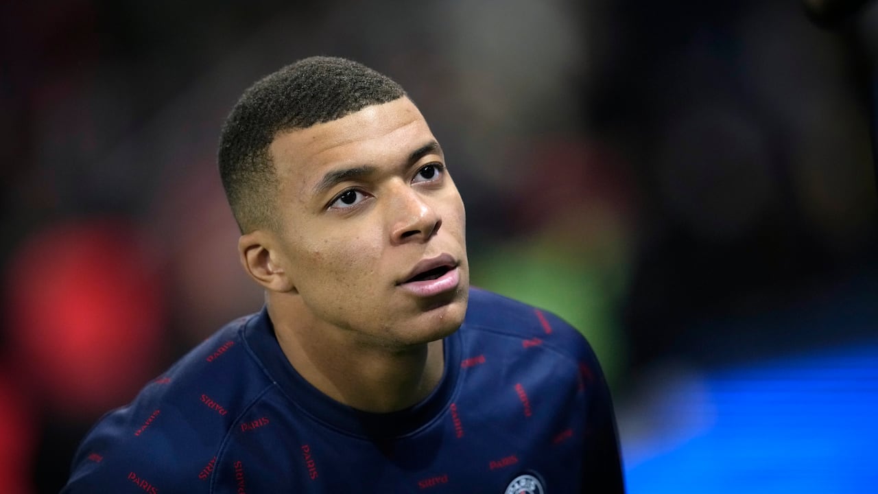 PSG's Kylian Mbappe ahead the French League One soccer match between Paris Saint-Germain and Monaco at the Parc des Princes stadium in Paris, France, Sunday, Dec. 12, 2021. (AP Photo/Christophe Ena)