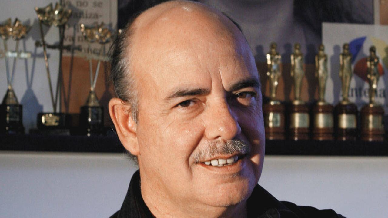 Gaitán nació en Bogotá el 9 de noviembre de 1960. Ganó cuatro premios India Catalina, varios Tv y Novelas y el galardón internacional Brandon Tartikoff.