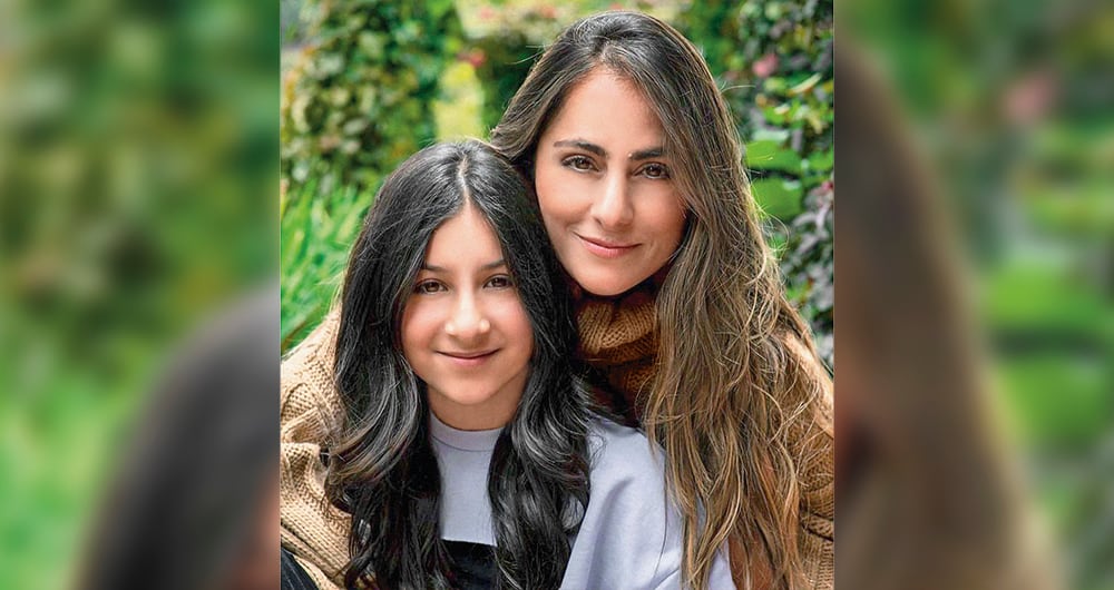 Nathalia Gutiérrez, cantante y tiktoker, inculca en su hija, Bella, el consumo de productos con pocas cantidades de azúcar.