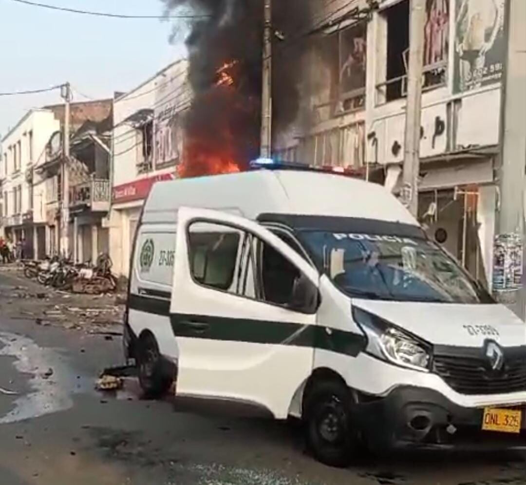 El CAI móvil de la policía ubicado en el centro de Jamundí