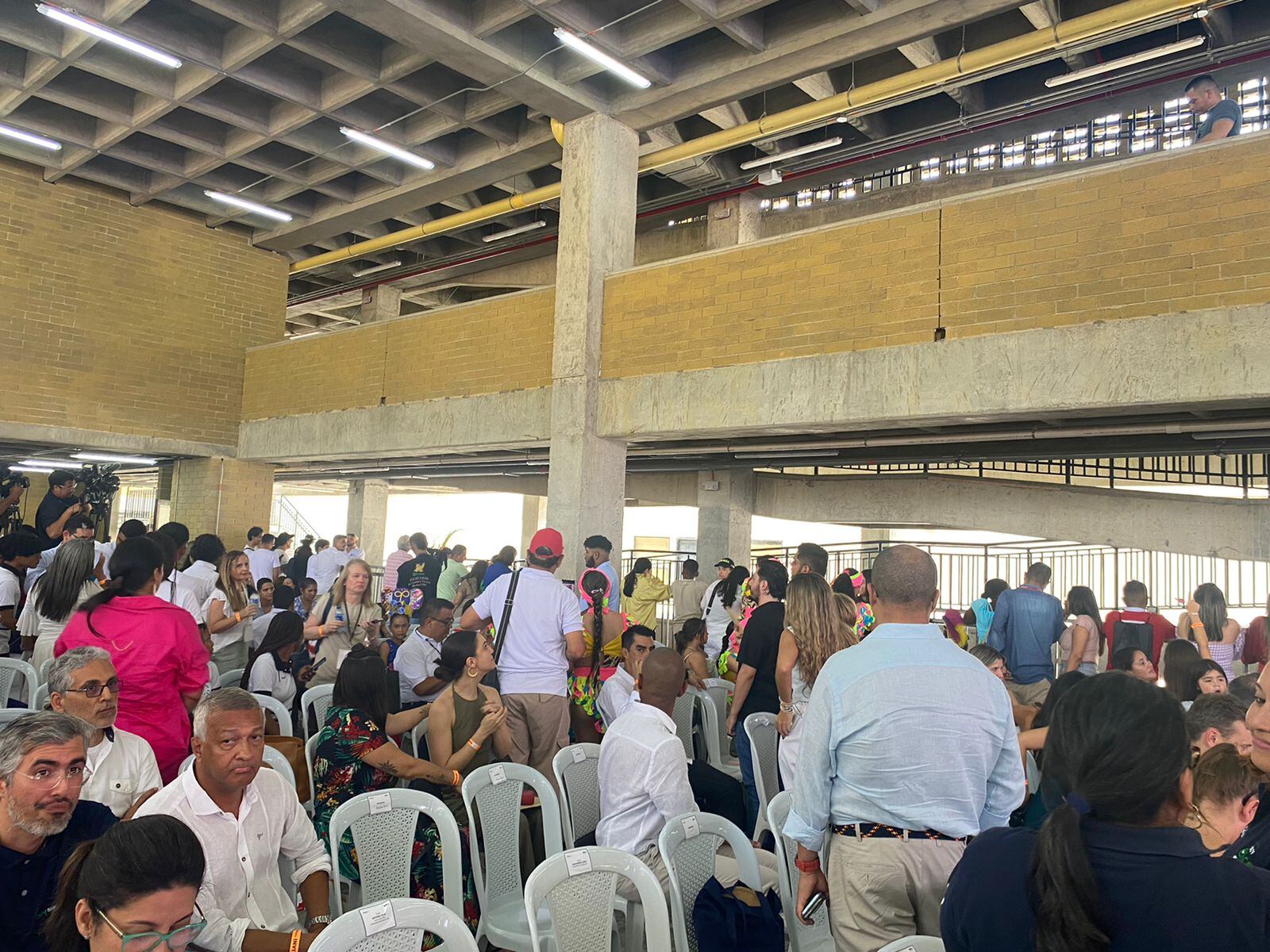 Shakira llegó a Barranquilla a inaugurar un nuevo colegio.