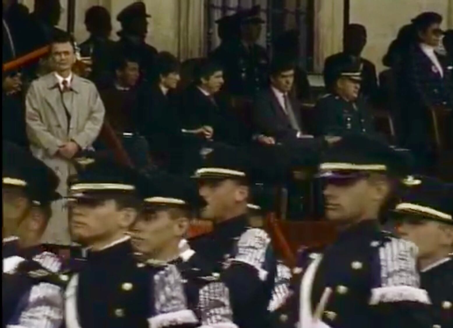 César Gaviria desfile militar del 20 de julio