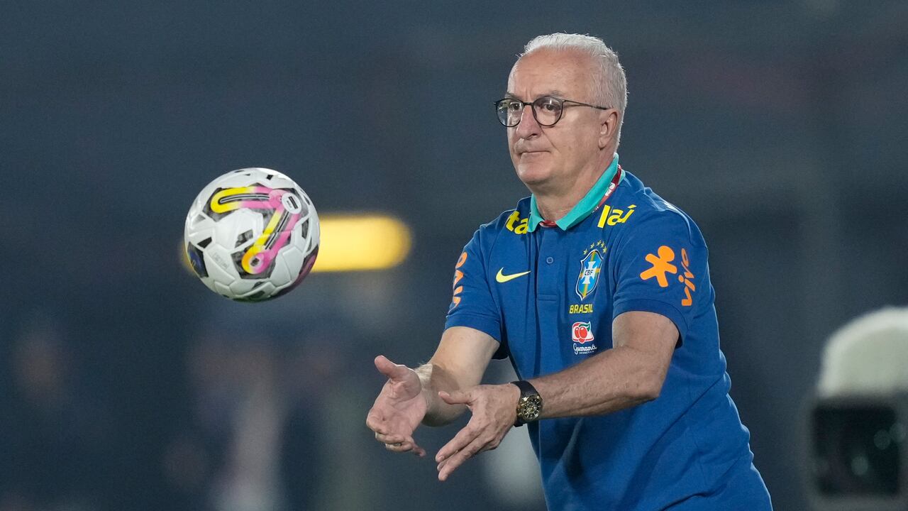 Dorival Junior, entrenador de Brasil.
