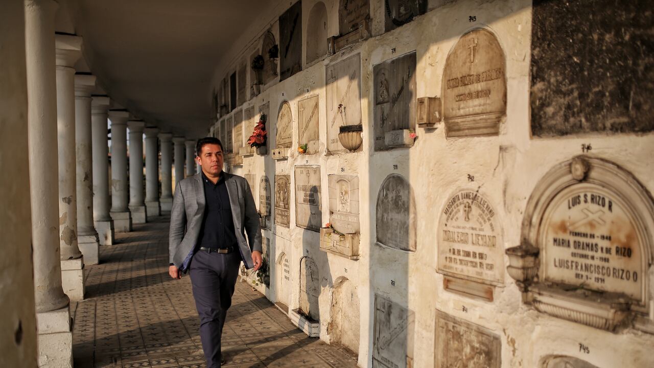 Eder Paradas
Cementerio Central