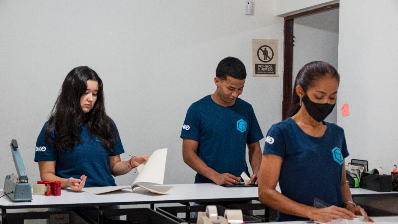 Emprendedores colombianos apoyan a comerciantes a entrar al mundo del comercio virtual