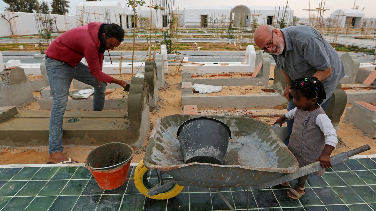 El cementerio "Jardín de África", obra del artista argelino Rachid Koraichi. Foto: FATHI NASRI