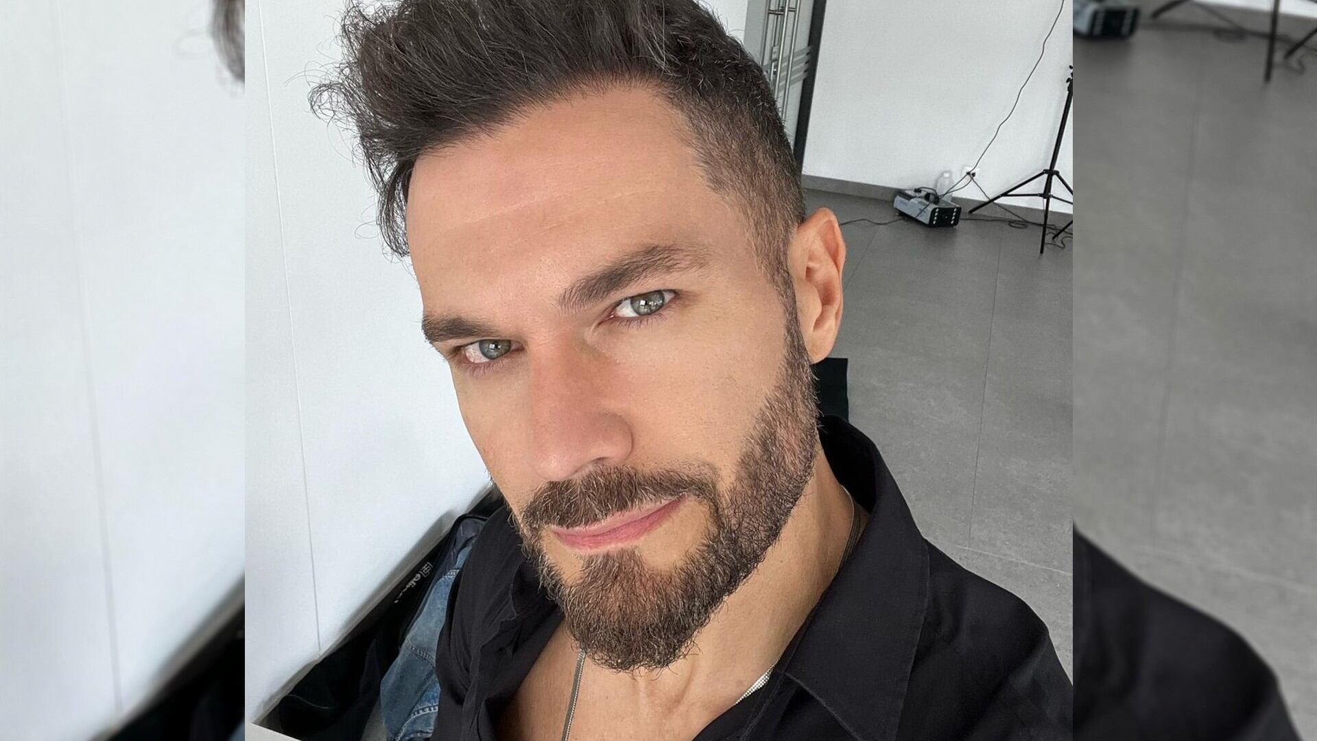 Josse Narváez se estrena como cantante.