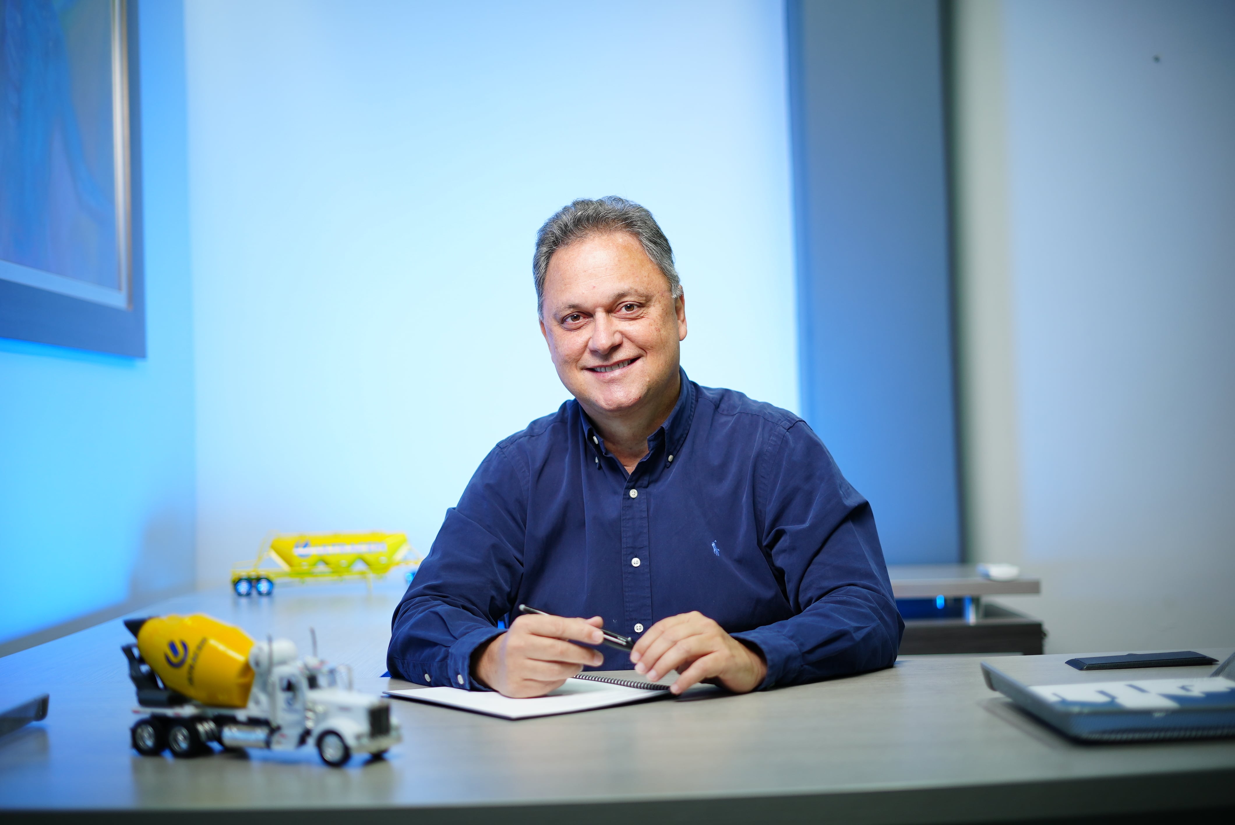 Julián Vásquez CEO de Ultracem