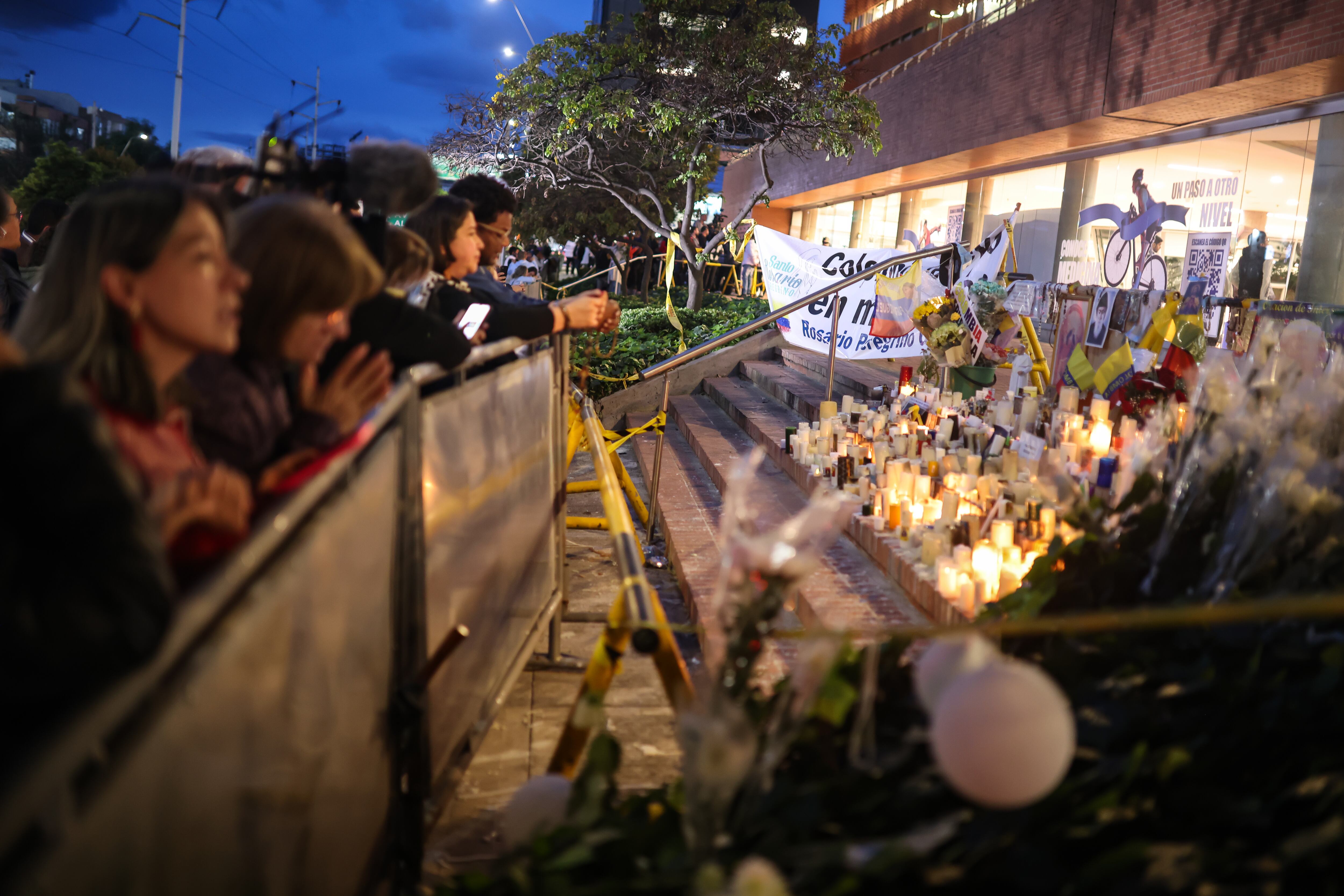 Jornada de oración por la salud de Miguel Uribe Turbay, en la Fundación Santa Fe.
