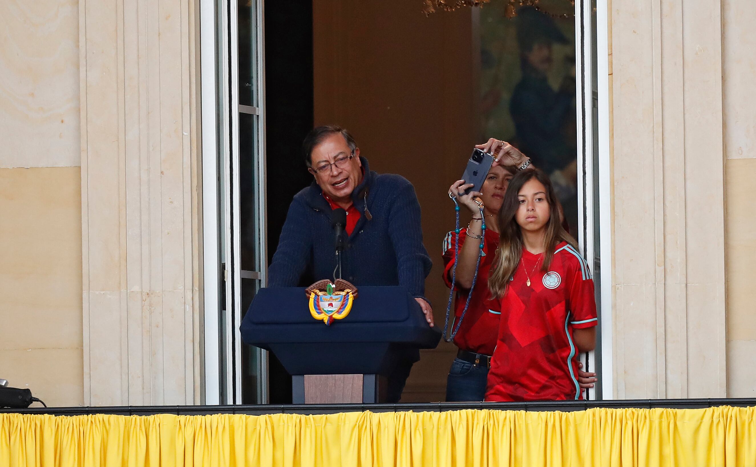 El presidente de la República Gustavo Petro salió al balcón de la Casa de Nariño para defender sus reformas de salud, pensional y de trabajo
Bogota 14 de febrero del 2023
Foto Guillermo Torres Reina / Semana