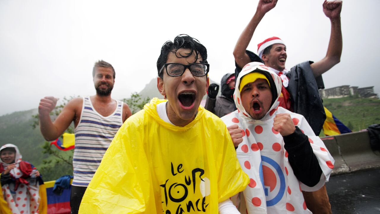 Aficionados colombianos en la novena etapa del Tour