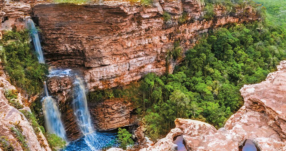 La Cachoeira do Ferro Doido — Cascada de Hierro Loco en español— está a 18 km en carro del municipio Morro do Chapéu