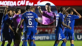 Millonarios reclamó al juez del partido ante São Paulo acabar el partido cuando iban camino a marcar.