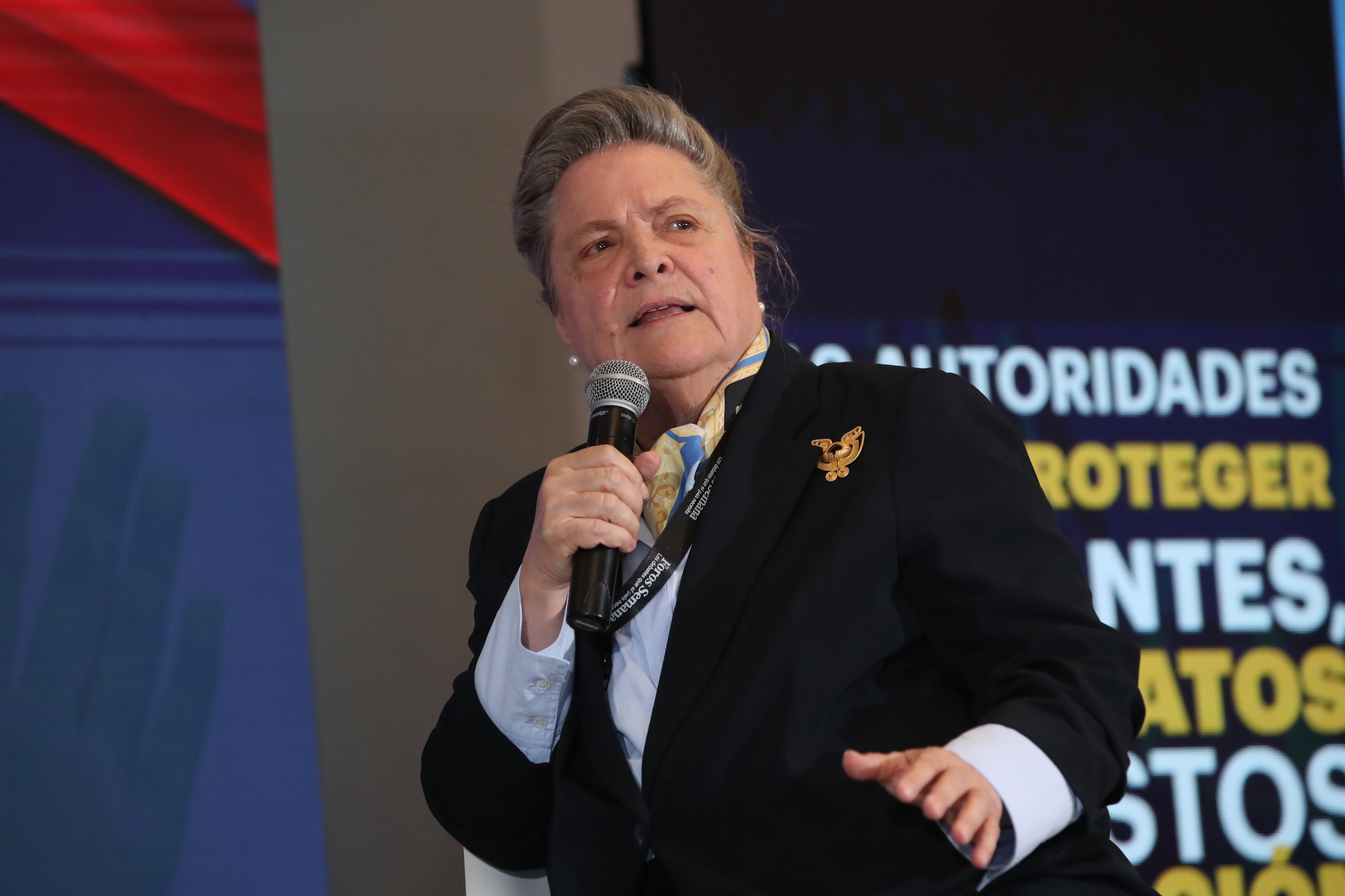 Foro Paz Electoral
Viernes, 31 de octubre de 2025 

Por unas elecciones libres, seguras y transparentes en las regiones
Objetivo: 
●	Alejandra Barrios
Directora nacional de la Misión de Observación Electoral (MOE)
●	Rafaela Cortés Zambrano
Gobernadora del Meta
●	Adriana Magali Matiz
Gobernadora del Tolima
●	Clara López Obregón
Senadora de la República

Modera: Carlos Enrique Rodríguez
Subdirector general de SEMANA