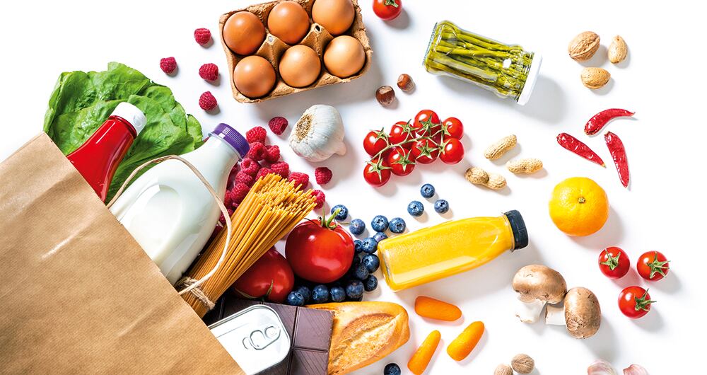  El cambio de algunos alimentos de exentos a excluidos de IVA ha generado polémica, ya que su precio final se incrementaría en al menos un 5 por ciento. Todo indica que este punto no será avalado en el Congreso.