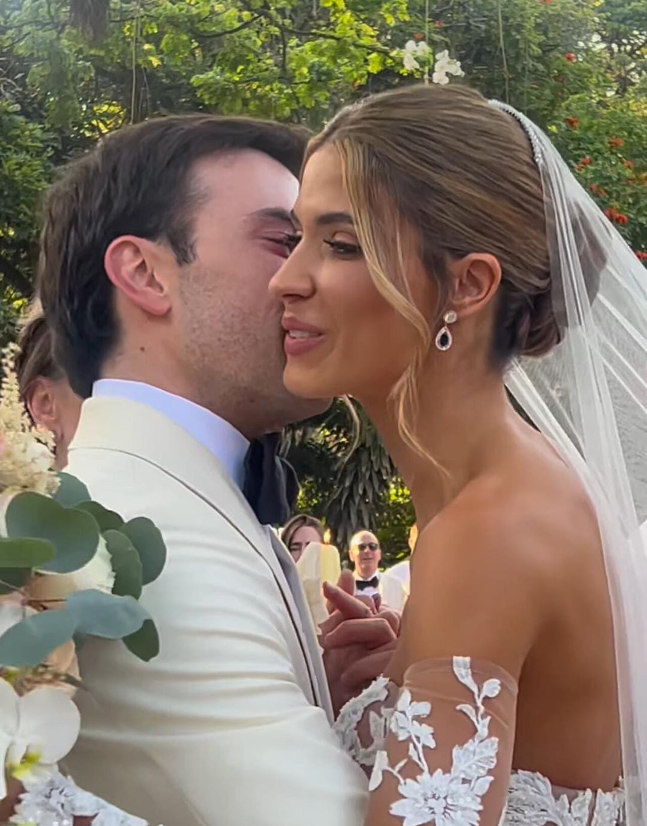 Gabriela Tafur y Esteban Santos ya son marido y mujer.
Foto tomada de las redes sociales