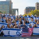 "En mi tiempo como representante estudiantil vimos mucho de lo que se está viendo ahora. Muchas manifestaciones contra los judíos de Israel, contra estudiantes judíos que apoyan a Israel, resoluciones en los comités en contra de Israel, pero llegó al punto que en unas fiestas judías que hicimos llegaron unos estudiantes propalestinos, atacaron a una niña judía y quemaron una bandera de Israel. Ahí se metió la policía. Yo lo venía advirtiendo, pero la escuela me decía que no estaba pasando nada, que estaba exagerando", dijo Adela Colab a SEMANA. Foto: Archivo Particular