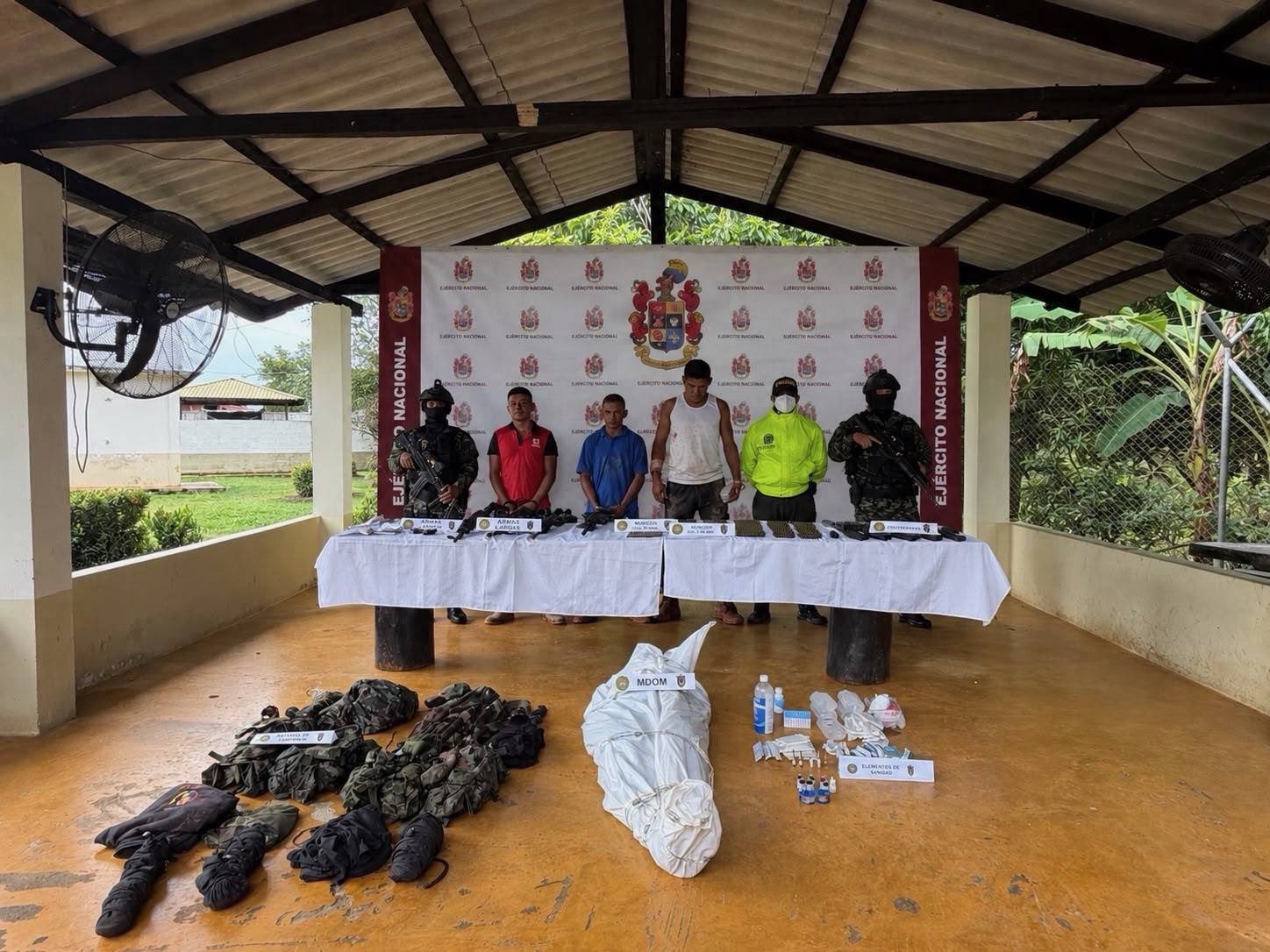 La operación contra el Clan del Golfo terminó con la baja de alias “Niche” y tres capturas.