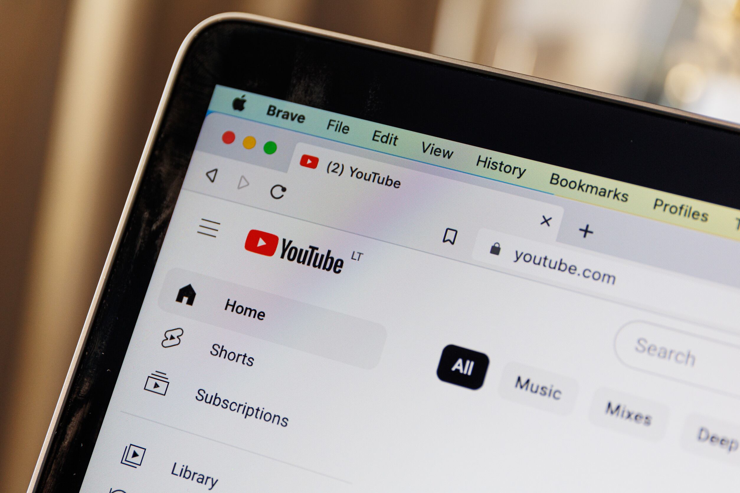 YouTube informó a los usuarios que la plataforma nuevamente está activa.