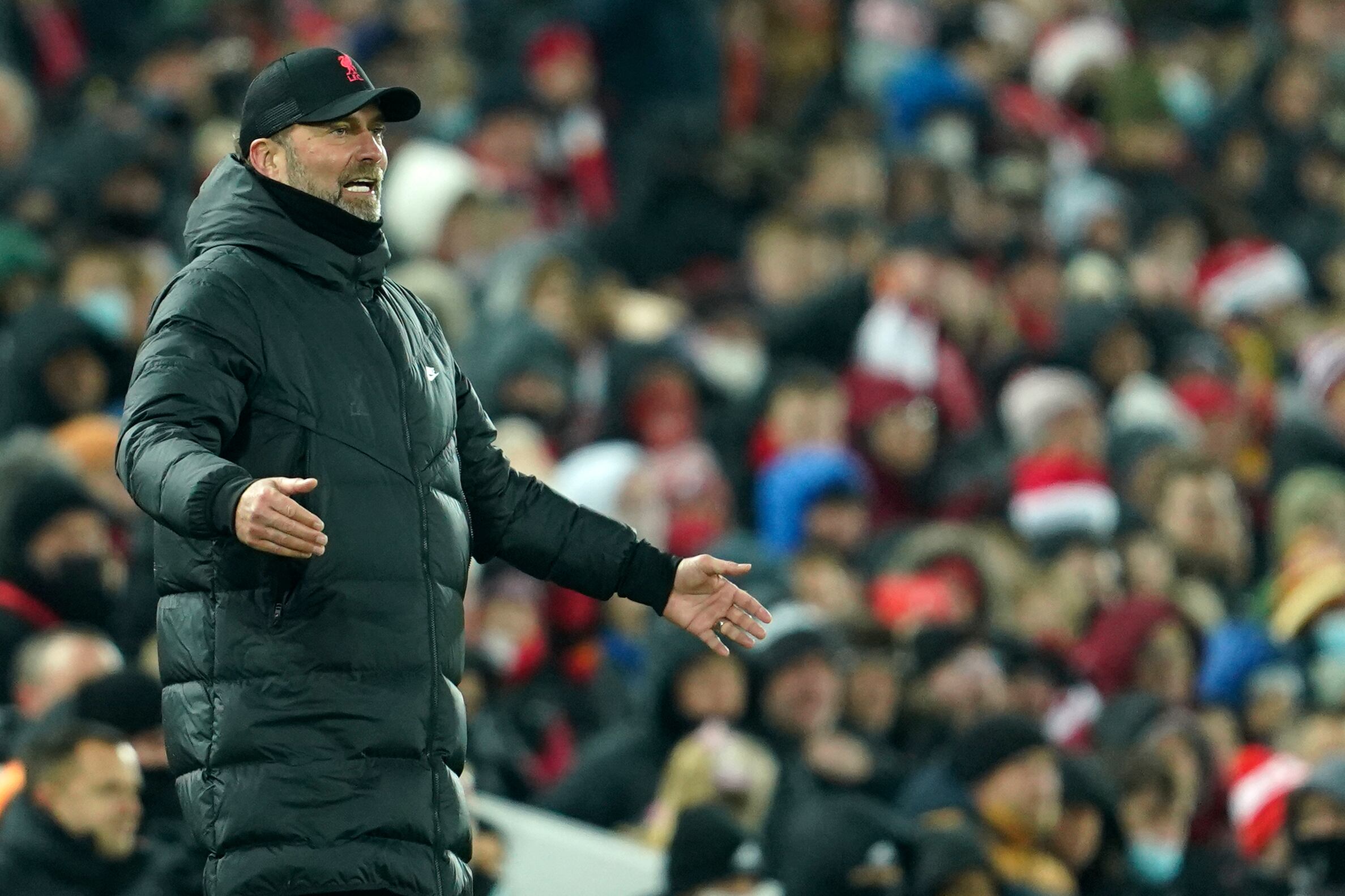 El técnico alemán arremetió fuertemente contra la Premier League por su calendario.