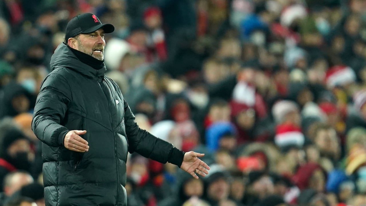 El técnico alemán arremetió fuertemente contra la Premier League por su calendario.