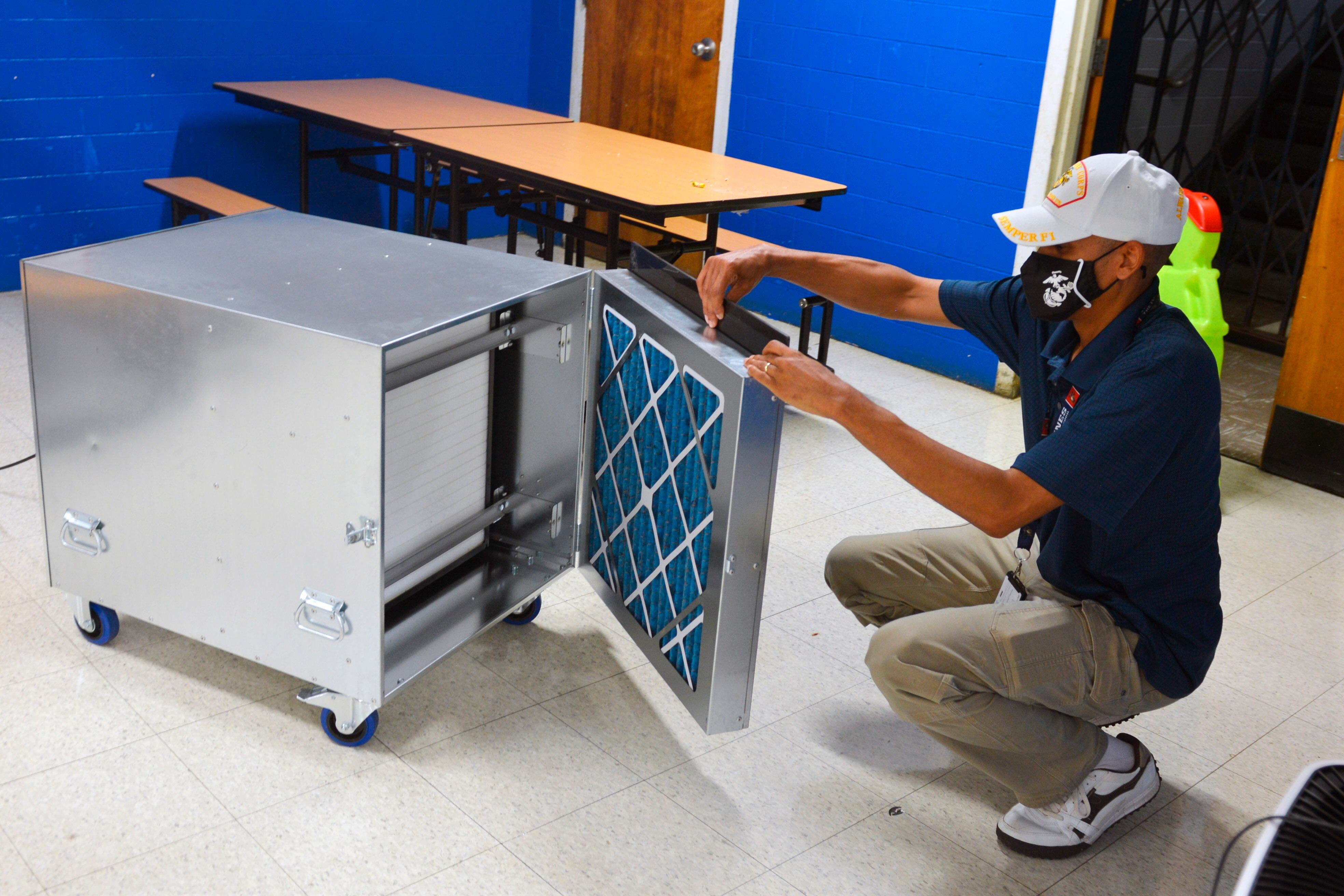 Imagen de referencia. Adecco ofrece 1.700 ofertas de empleo en Colombia. (AP Photo/David McFadden)