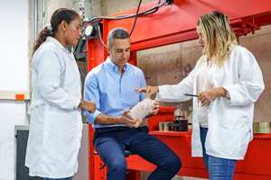 Jaime Diaz, Yolima Ruiz y Heidis Cano, grupo de investigadores proyecto gestión de Residuos de construcción con enfoque en economía circular.