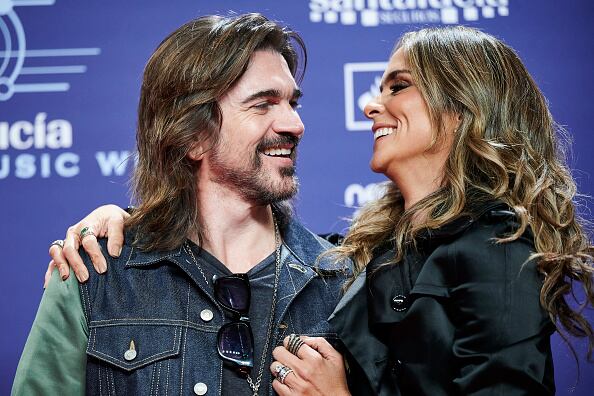 Juanes y Karen Martínez