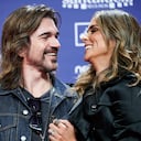 SEVILLE, SPAIN - NOVEMBER 13: Juan Esteban Aristizabal aka Juanes and Karen Martinez attend to Santalucia Universal Music Week : "El Flamenco Es Universal" photocall on November 13, 2023 in Seville, Spain. (Photo by Borja B. Hojas/Getty Images)