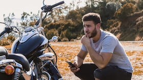 Los motociclistas pueden reconocer algunas señales de alerta mientras conducen y determinar cuándo es necesario revisar la moto.