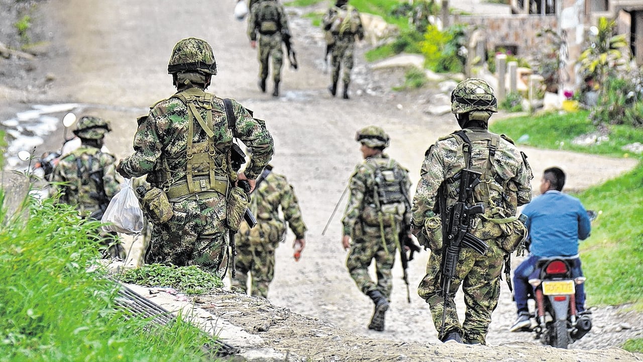 Ejército Nacional alerta de posibles acciones terroristas en varias ciudades de Colombia.