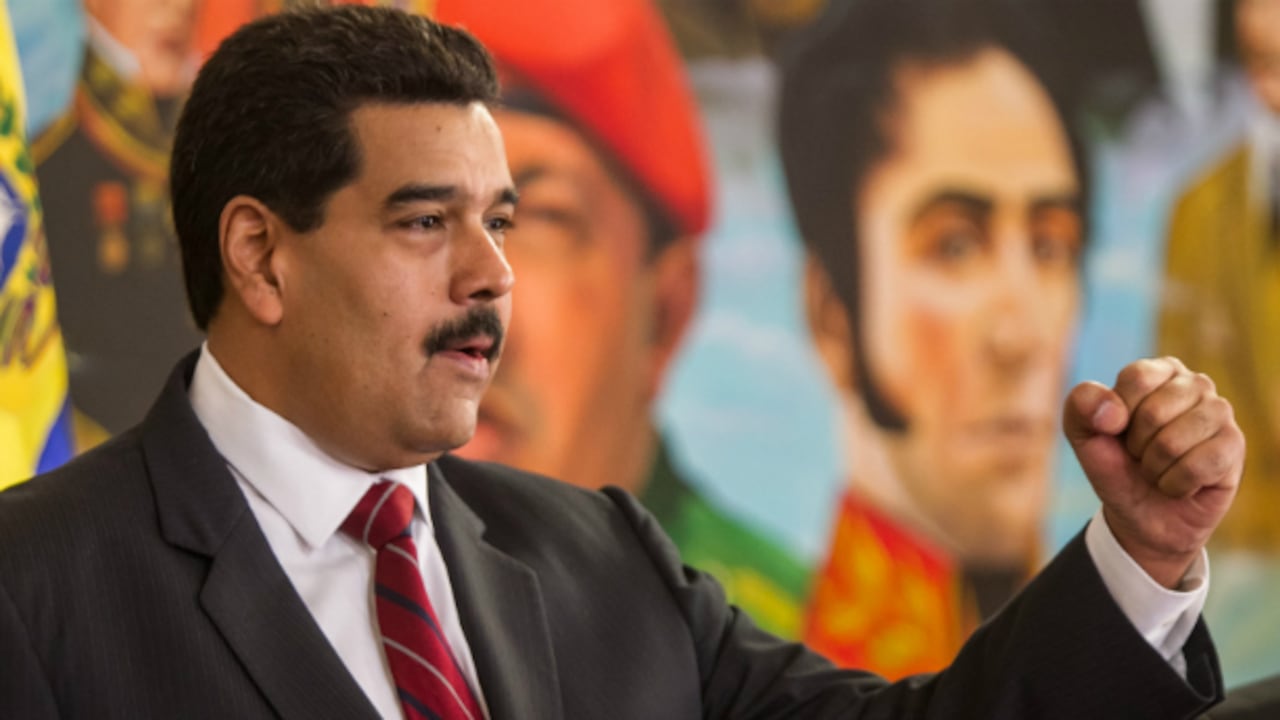 El presidente de Venezuela, Nicolás Maduro, decidió aumentar el salario mínimo un 10 % para enfrentar la inflación de 56,2 % con la que cerró ese país en el 2013.