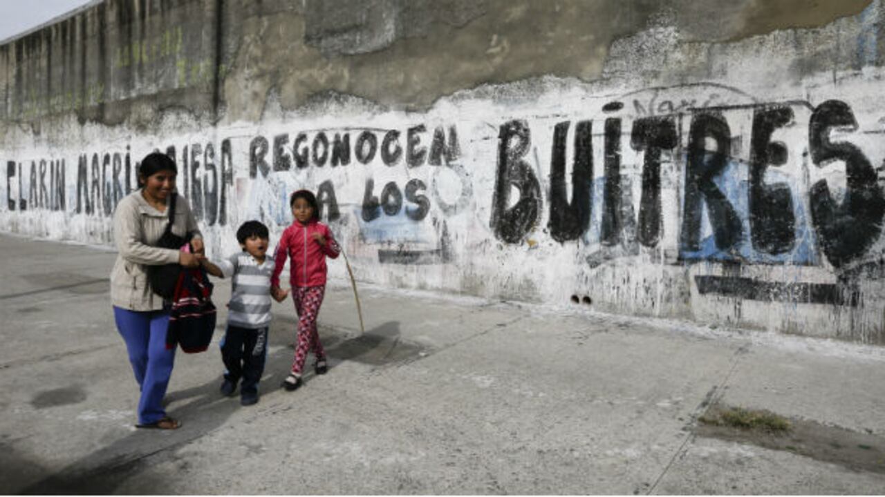 Al caer Argentina en default, el índice industrial Dow Jones perdió más de 200 puntos en la Bolsa de Valores de Nueva York.