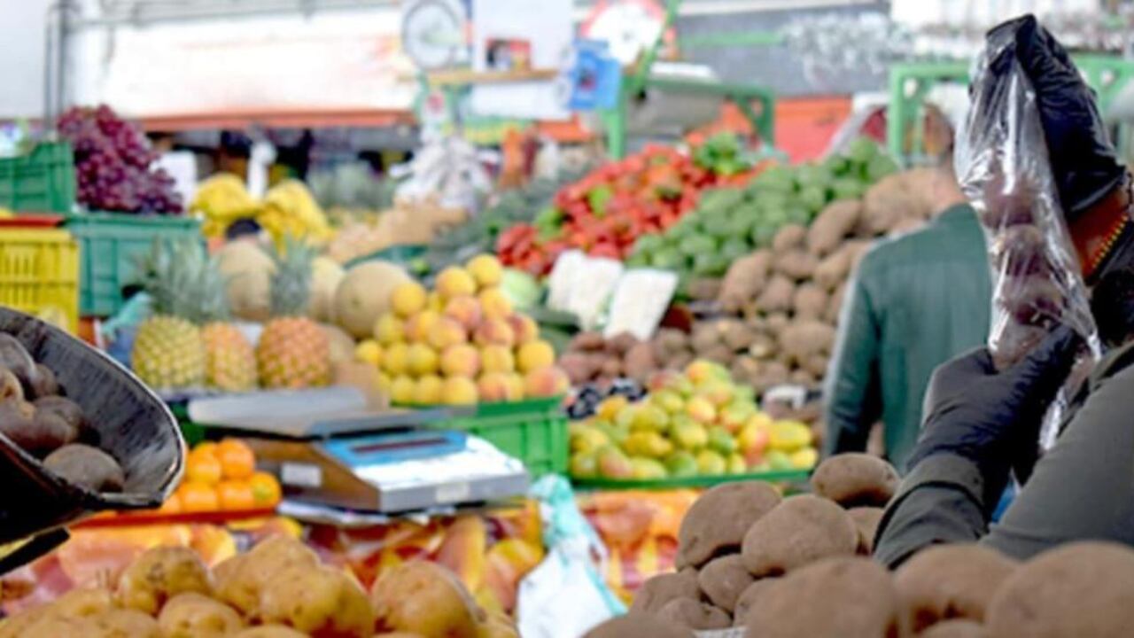 Las Cruces, la plaza de mercado más antigua de Bogotá