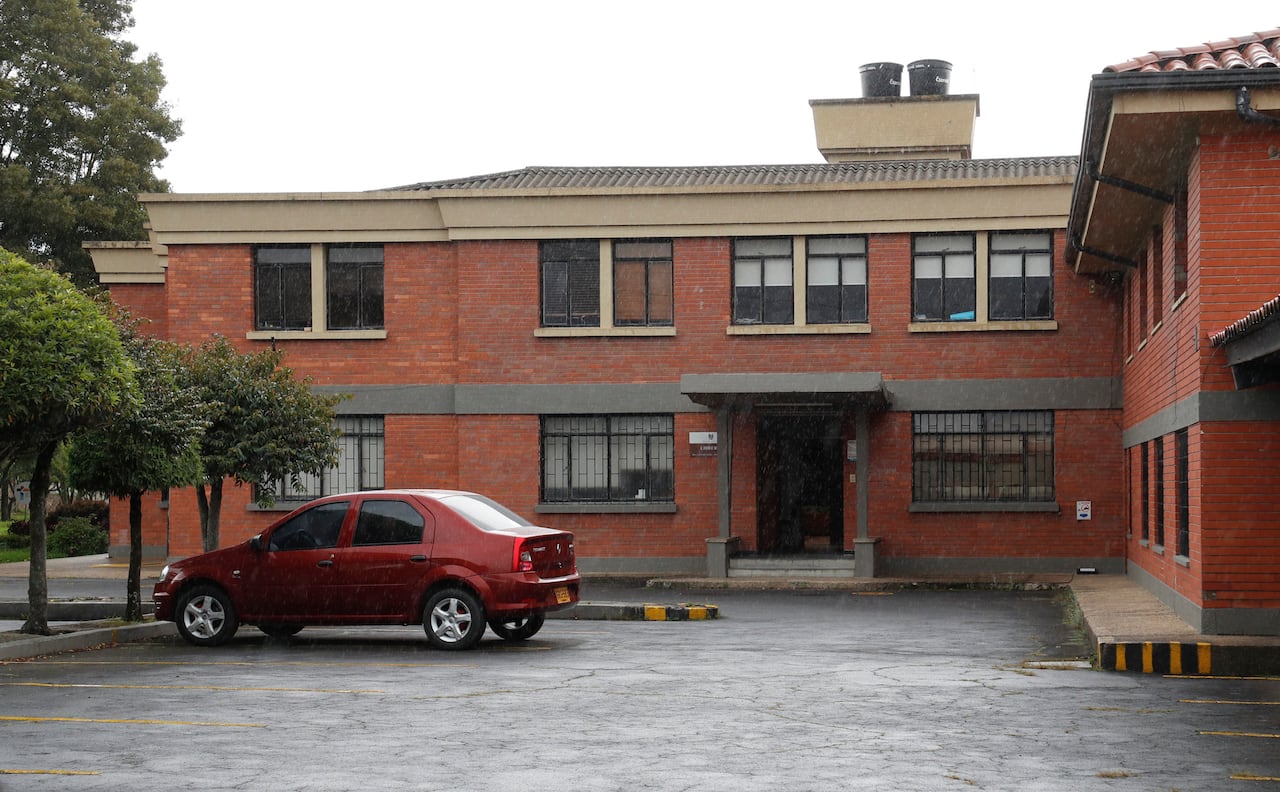 Entrevista con Monseñor Hector Fabio Henao por el robo en la sede de la Conferencia Episcopal de Colombia, ubicada en la carrera 58 con calle 80, al norte de Bogotá,