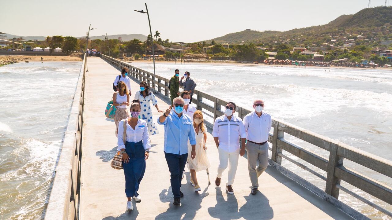 Iván Duque, durante la inauguración del Muelle de Puerto Colombia en el Atlántico.
